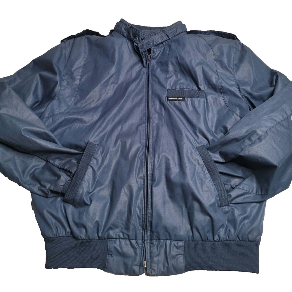 VTG Members Only Bomber Jacket Men's  Size 40 Navy Blue Nylon Zip Front Collared